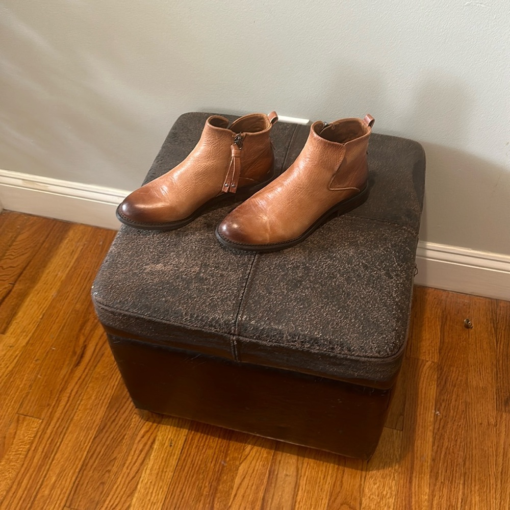 Franco Sarto leather booties size 7.5